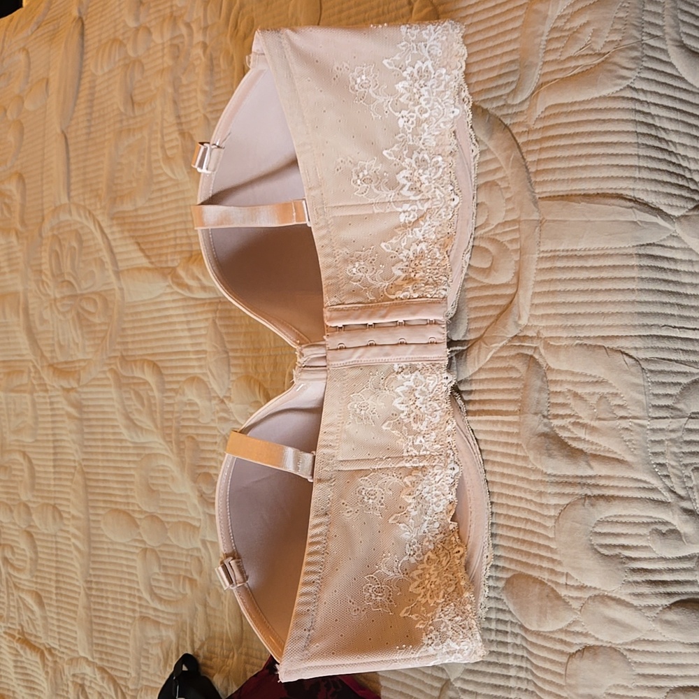 Torrid Bra Bundle - 44DDD!! - Picture 11 of 17